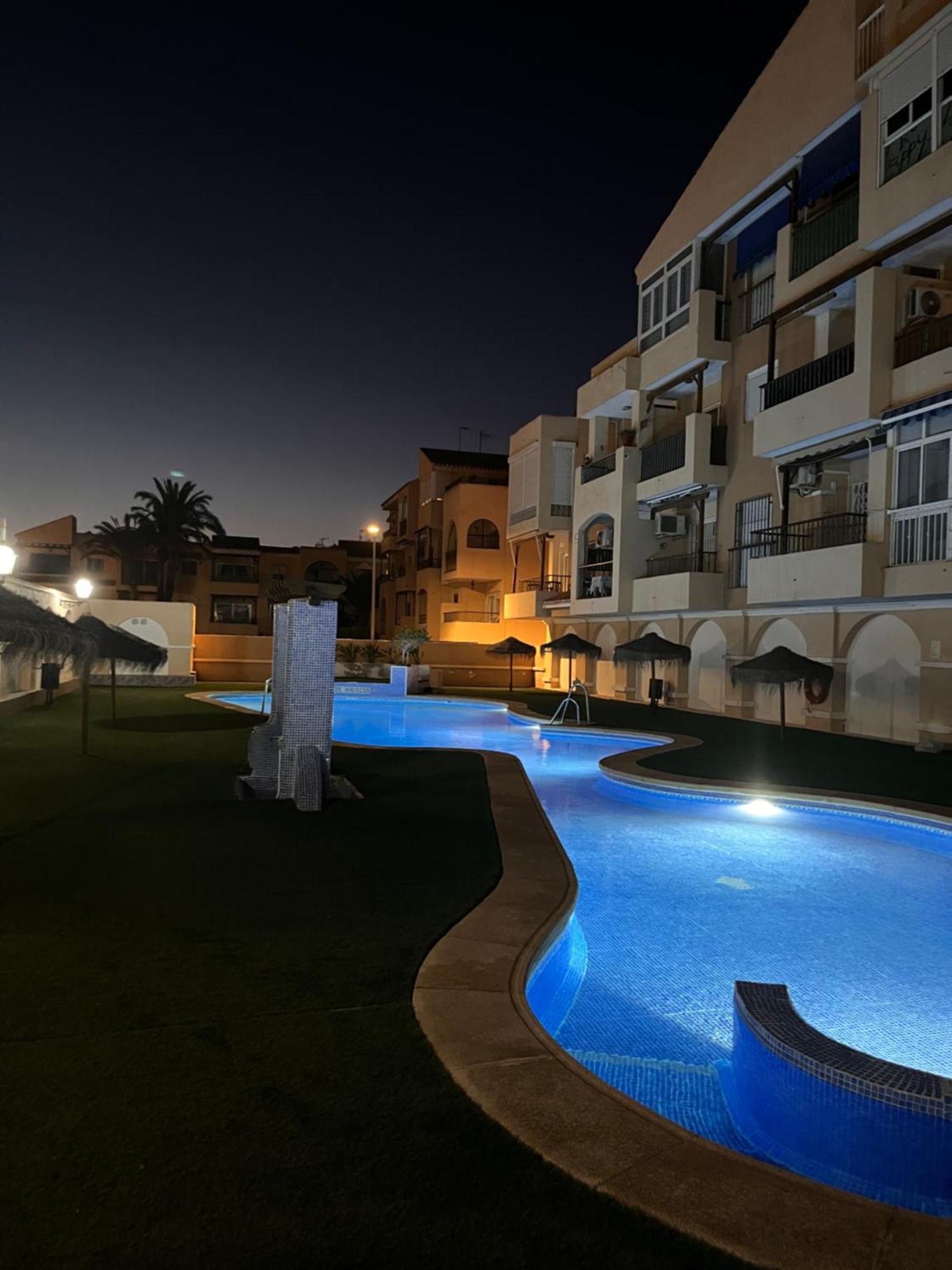 Bonito Apartamento Roquetas de Mar Bagian luar foto